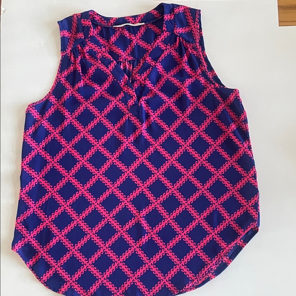 41 Hawthorn Scoop Hem Blouse